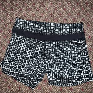Lululemon spandex shorts